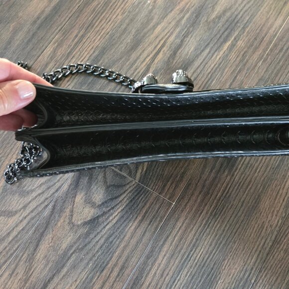 JBB Black Faux Snakeskin Leather Crossbody Chain Bag Triple Compartments NWOT - Picture 10 of 11